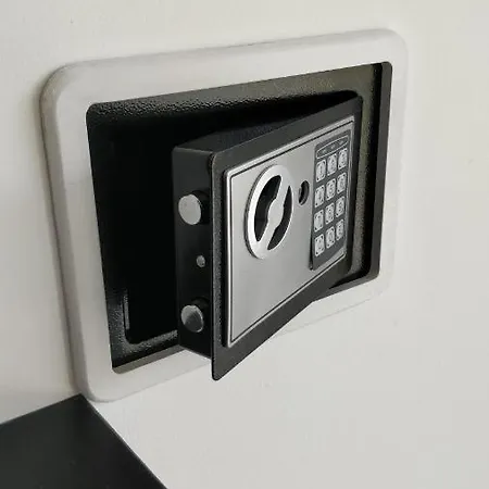 Porte Di Venezia, Tessera Aeroporto Guest house *